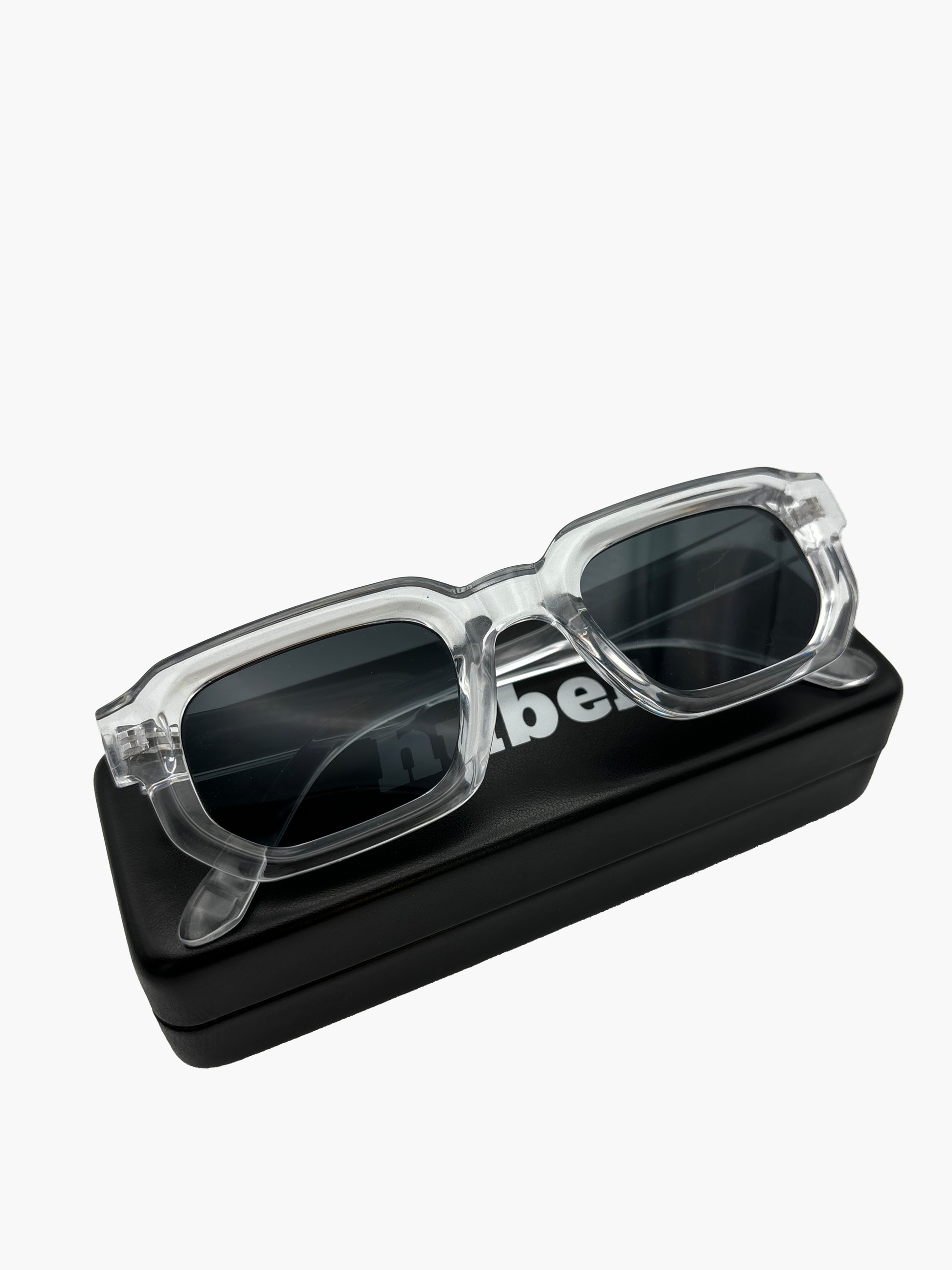 Transparente Maya Sonnenbrille mit Brillenetui